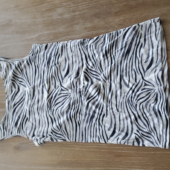 Anne Taylor Loft Tank - Picture 4 of 4